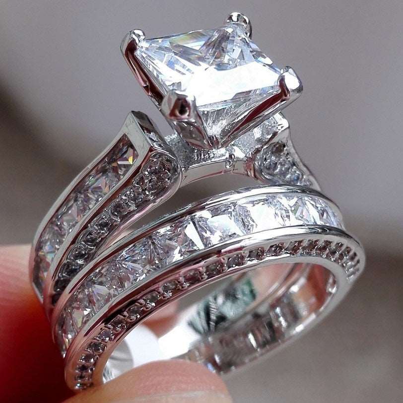 Double diamond ring