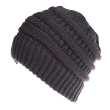 Gorro de punto turquesa con cubrepelo